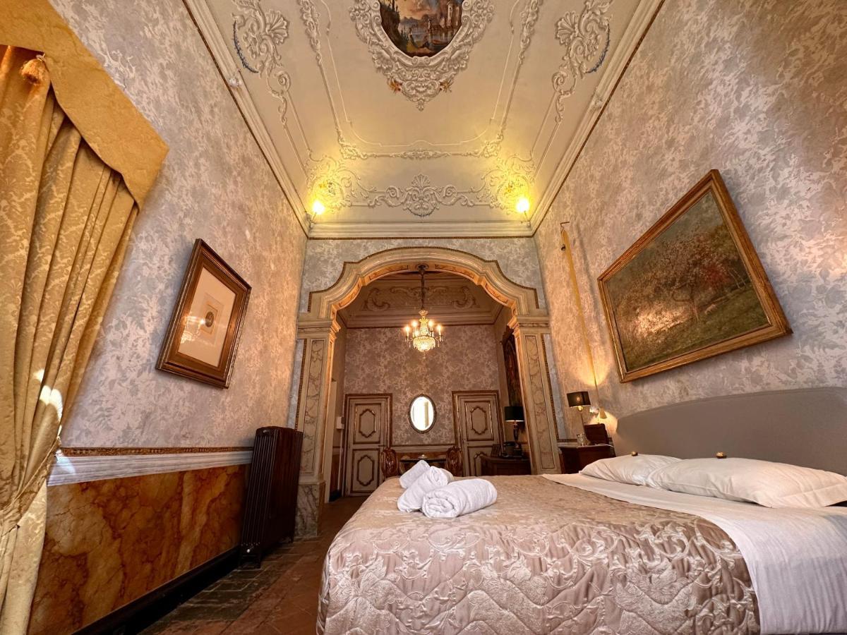 Casa Santangelo Suites ซาแลร์โน ภายนอก รูปภาพ