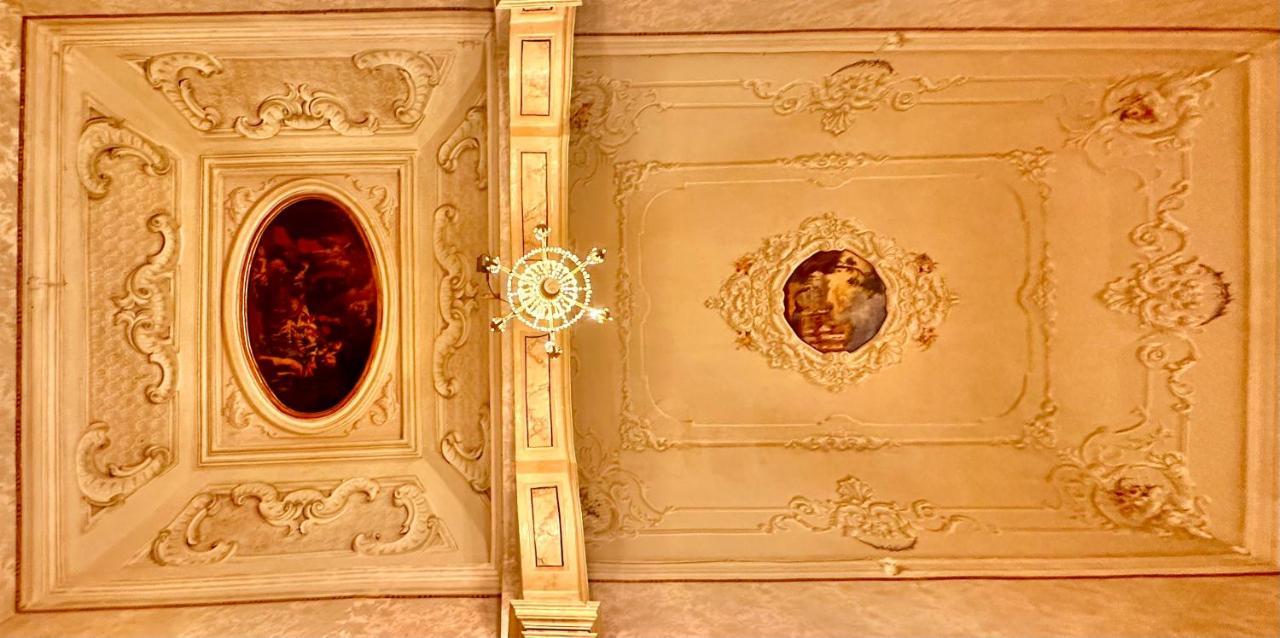 Casa Santangelo Suites ซาแลร์โน ภายนอก รูปภาพ